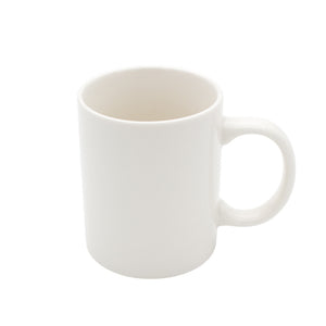 Connoisseur Classic mug in warm white, a straight-sided cylinder with a rounded C-shaped handle on the right