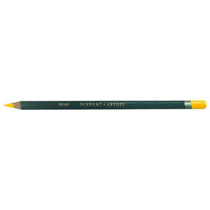 Single sharpened Derwent Artists pencil in Middle Chrome 0800, with a dark green barrel, gold DERWENT ARTISTS lettering and a Middle Chrome end