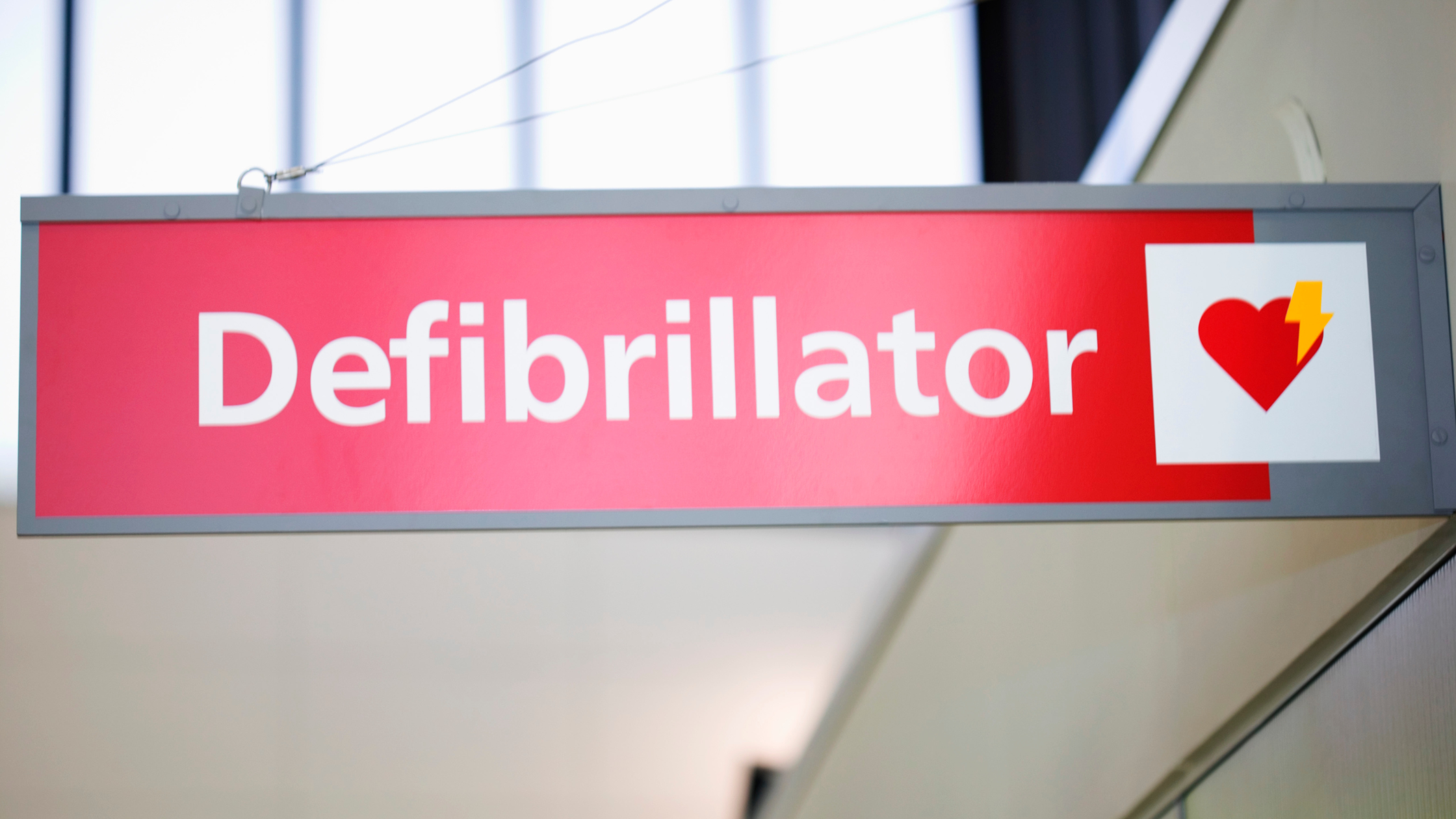 The Importance of a Defibrillator in the Workplace: The L861304ABU Philips HeartStart FRX Defibrillator
