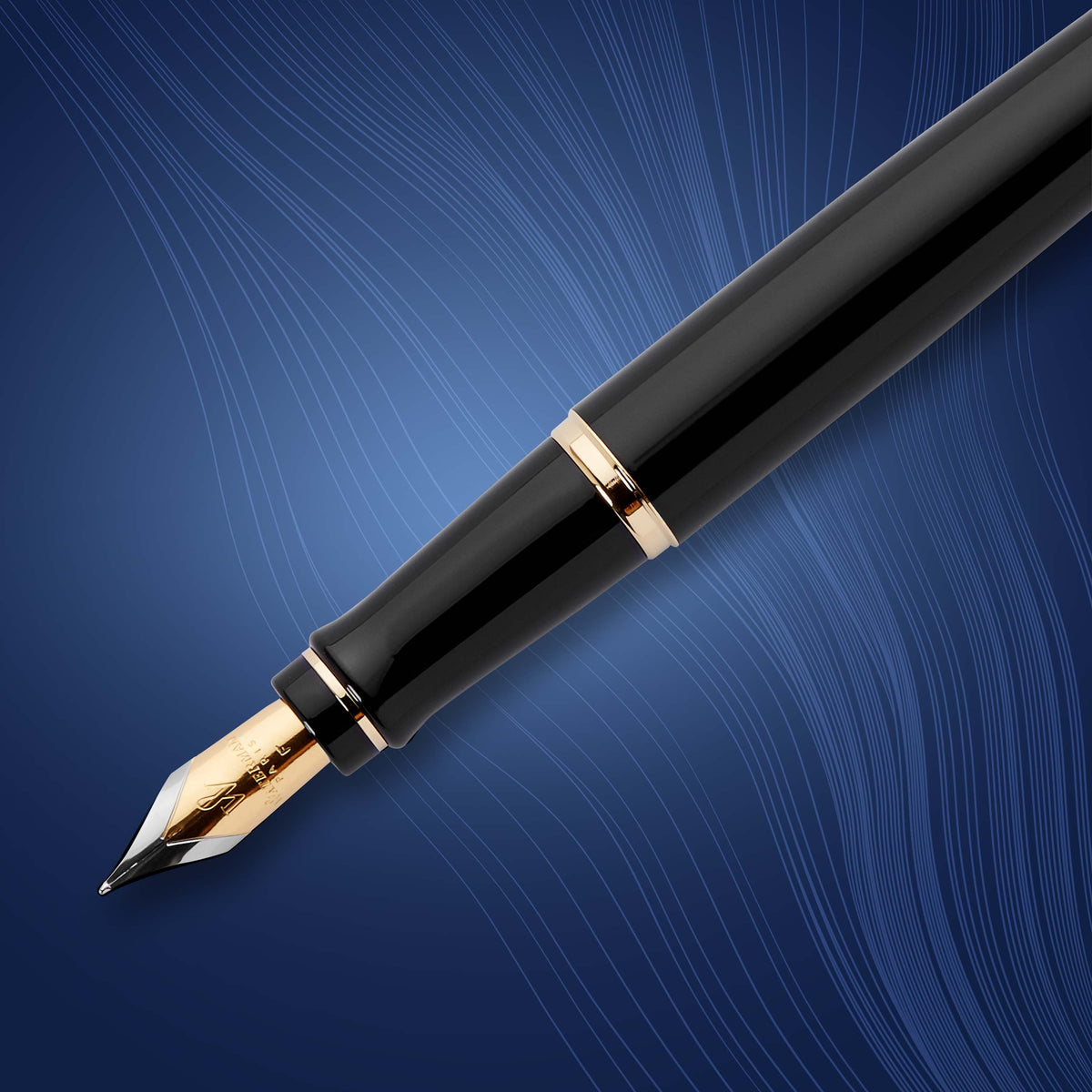 Waterman Expert Black Lacquer Gold Trim Fountain Pen in Box