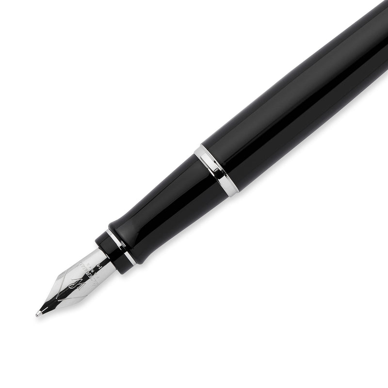 Waterman Expert Black Lacquer Chrome Trim Fountain Pen in Box