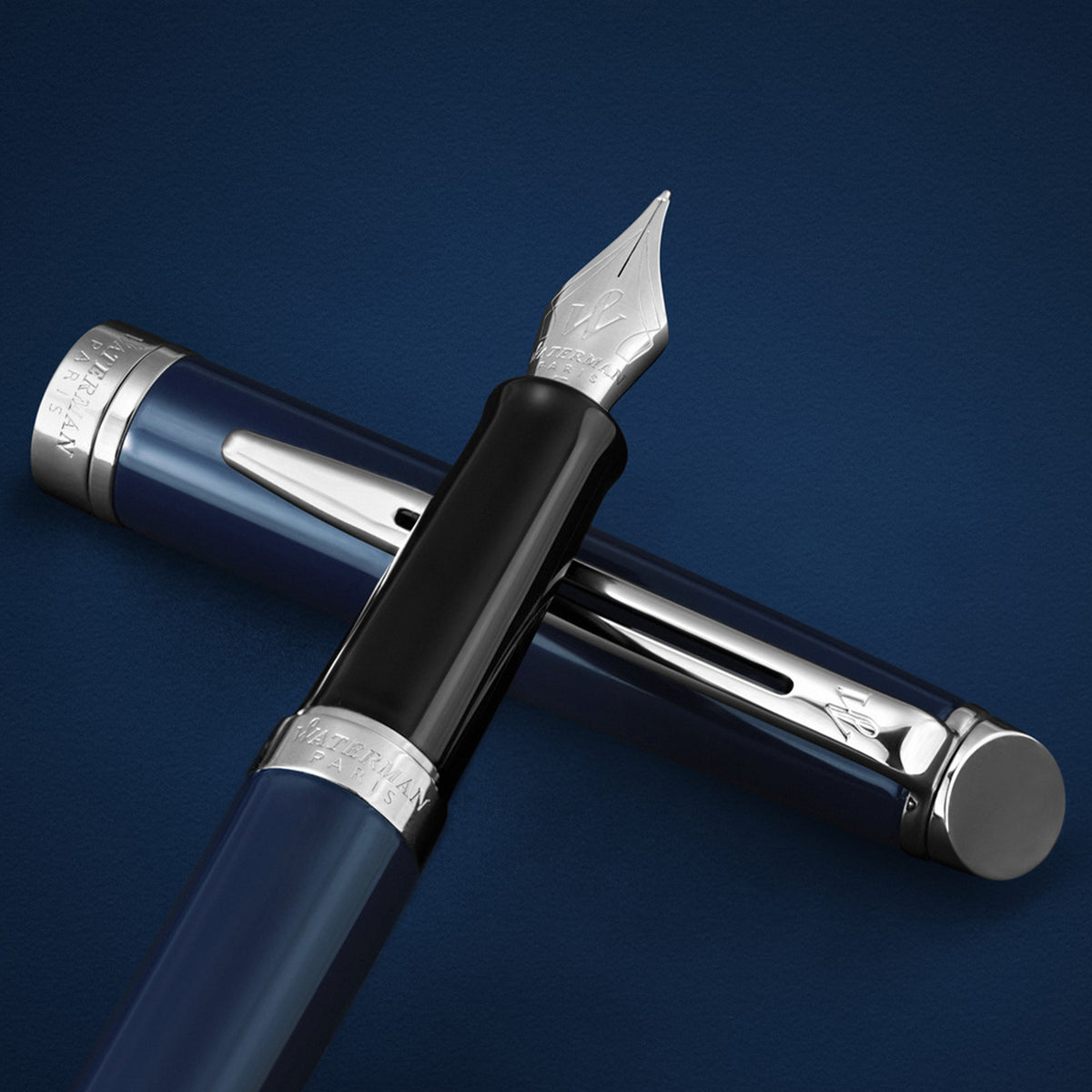 Waterman Hemisphere Blue Lacquer Chrome Trim Fountain Pen Medium Nib