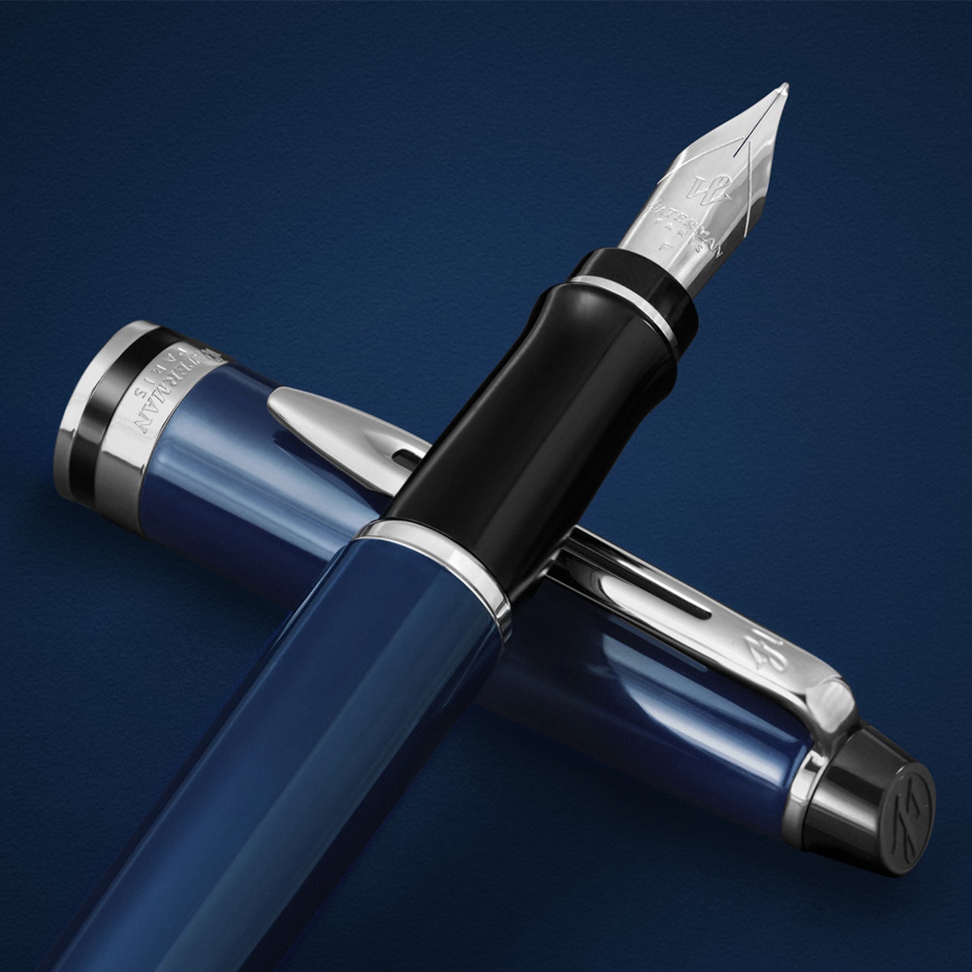 Waterman Expert Blue Lacquer Fountain Pen Medium Nib