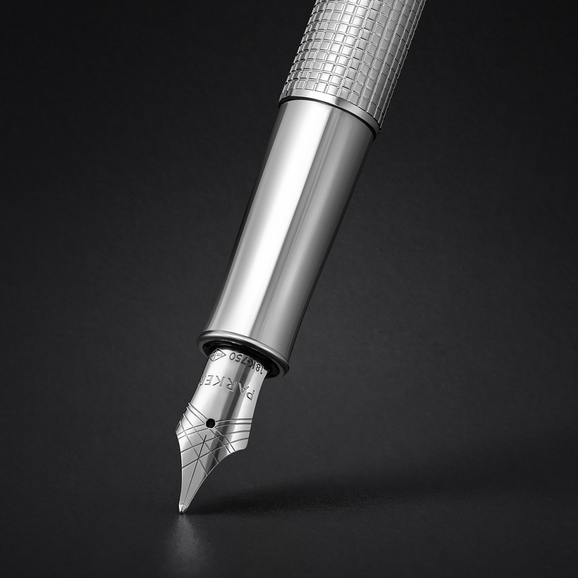 Parker Sonnet Cisele Fountain Pen Palladium Chrome Trim Fine Nib
