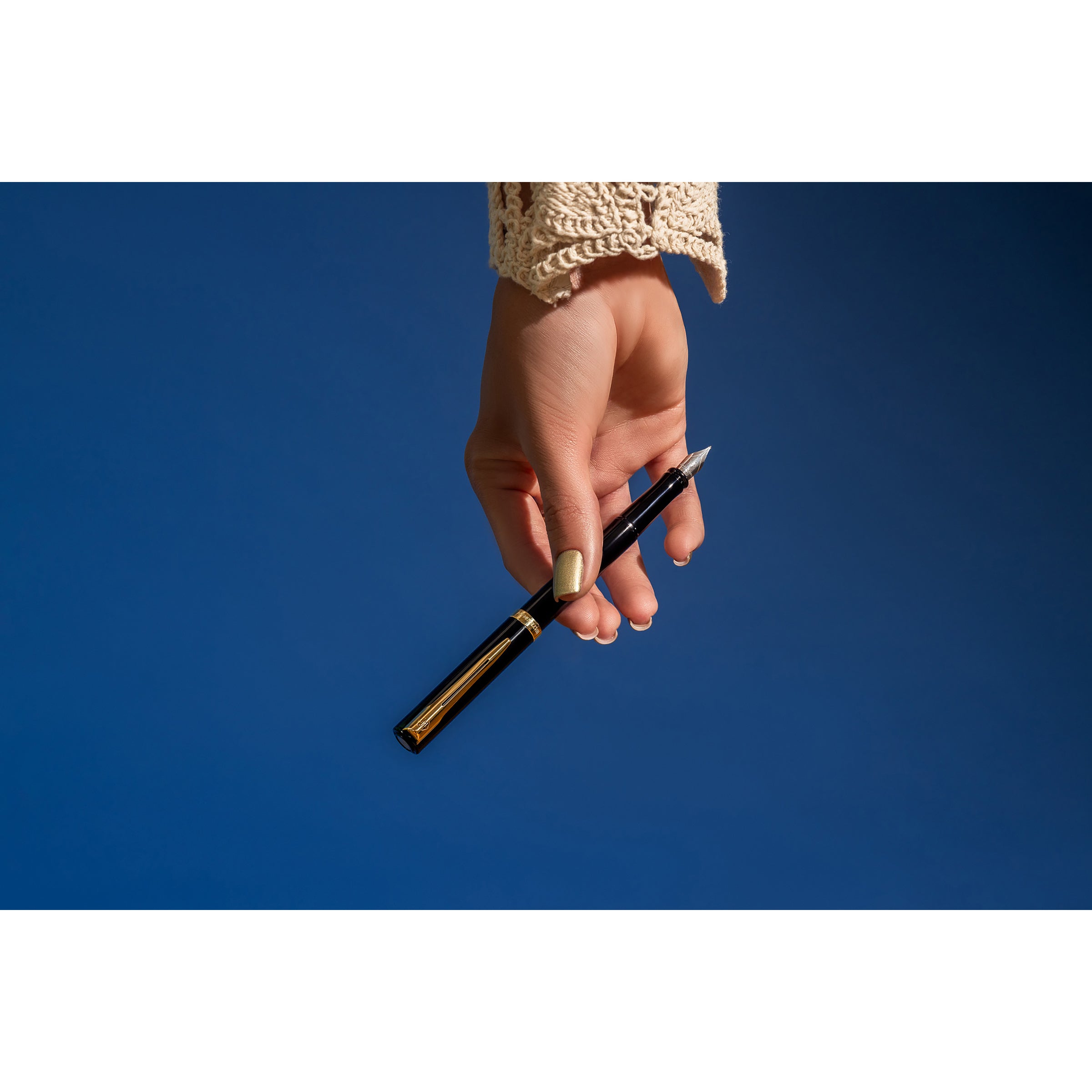 Waterman Impression Fountain Pen Black with Gold Trim Medium Nib Blue Ink Gift Box