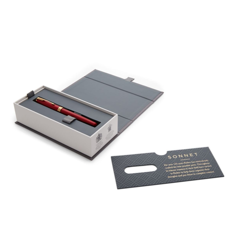 Parker Sonnet Fountain Pen Red Lacquer and Gold Trim Medium Nib