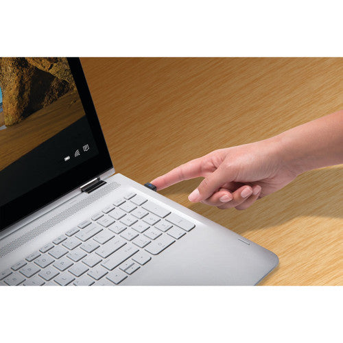 Kensington VeriMark Fingerprint Key Windows Hello and FIDO U2F