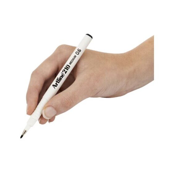 Hand holding a black capped Artline 210 fineliner printed MEDIUM 0.6