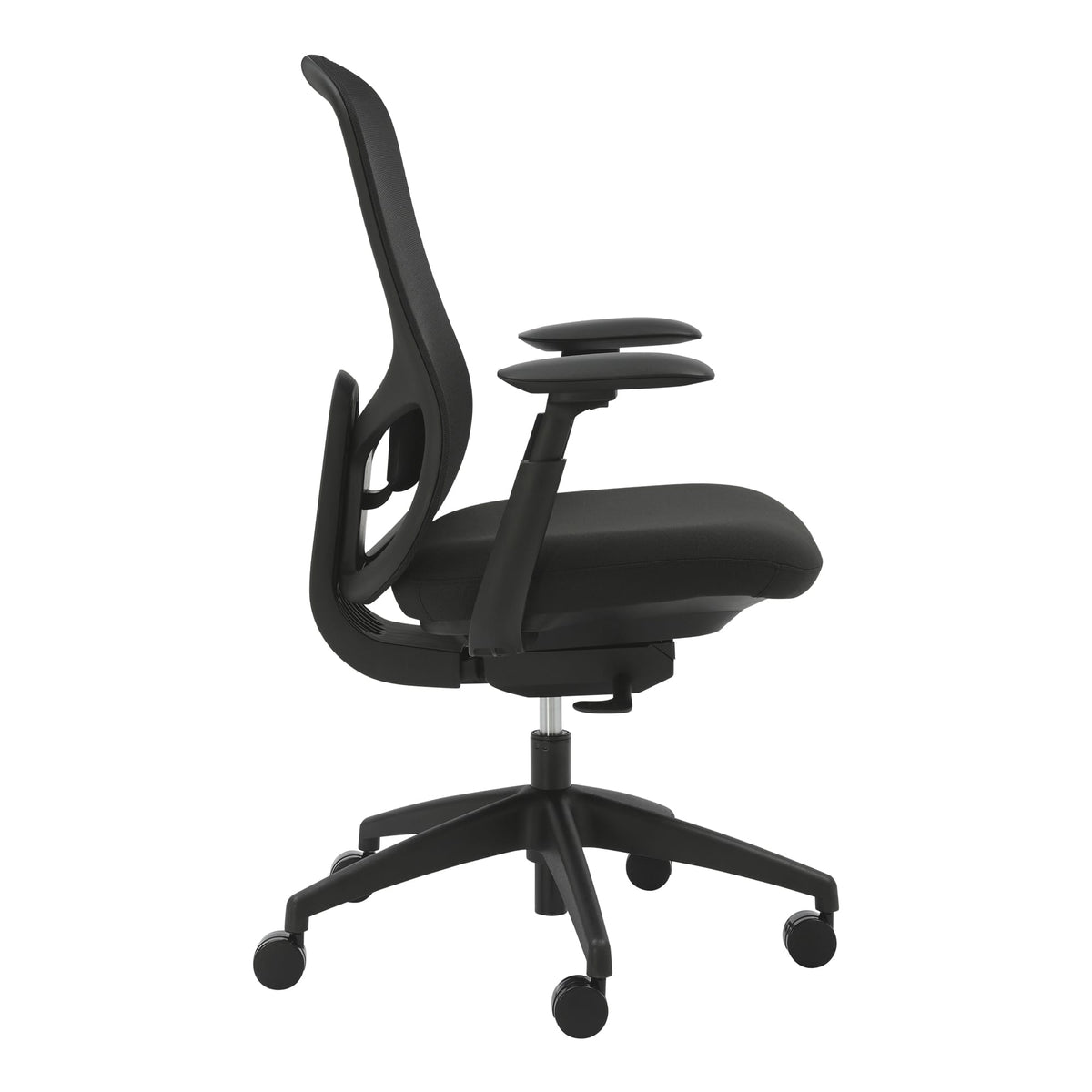 Side view of the black Buro Quantum chair with arms showing the curved mesh back, arm pads and the seat on the synchro mechanism