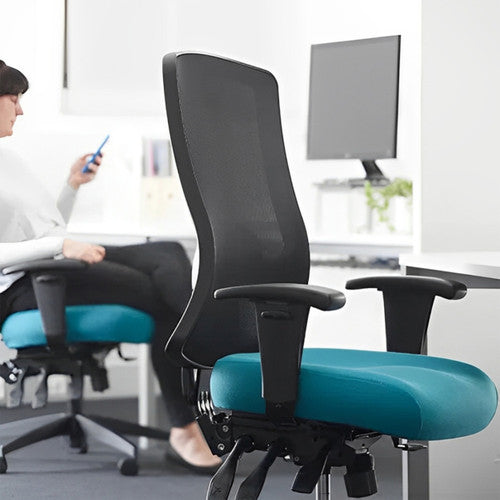 Buro Tidal Chair height and width adjustable armrests close-up
