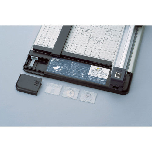 Carl DC250 paper trimmer with replaceable cutting mat detail