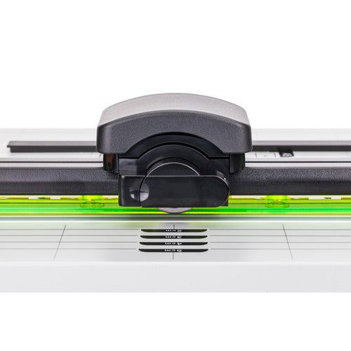 Carl DC630 trimmer cutting A3 paper with 20-sheet capacity