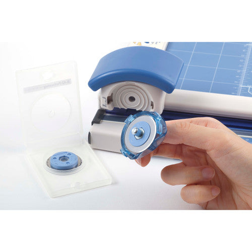 Carl RT200 rotary trimmer compatible cutting blade slot detail