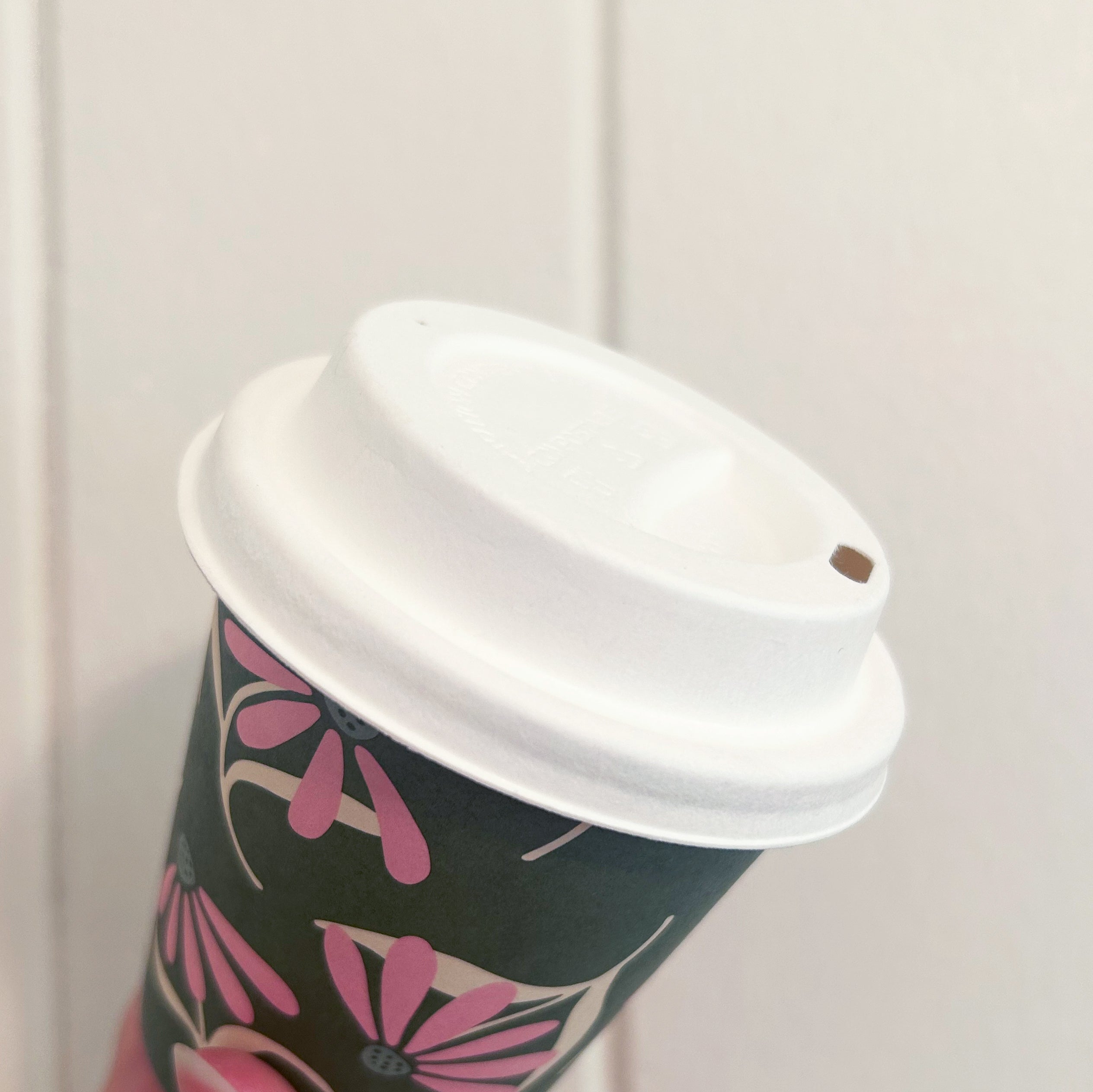 80mm sugarcane fibre home compostable lid on a 6oz takeaway coffee cup