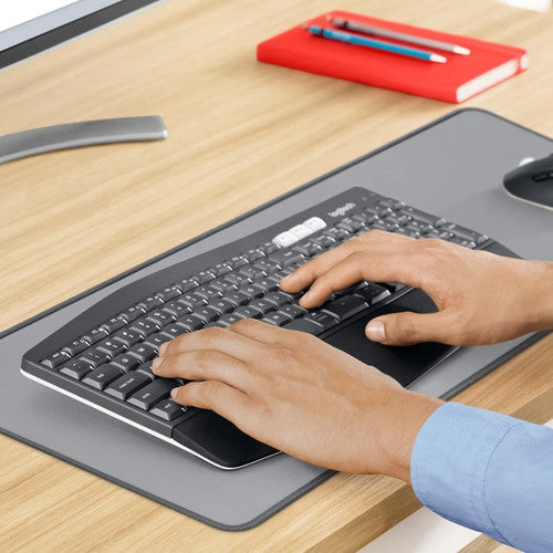 Logitech MK850 Performance Wireless Keyboard and Mouse Combo Black