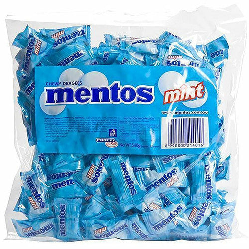 Mentos Mint Lollies 540g bulk pack of 200 individually wrapped pillow-pack mint lollies in a large resealable bag, front pack shot on white background