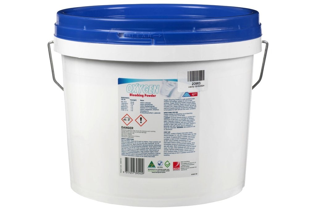 Back of the Northfork Oxygen Bleaching Powder 10kg pail with directions and safety panel