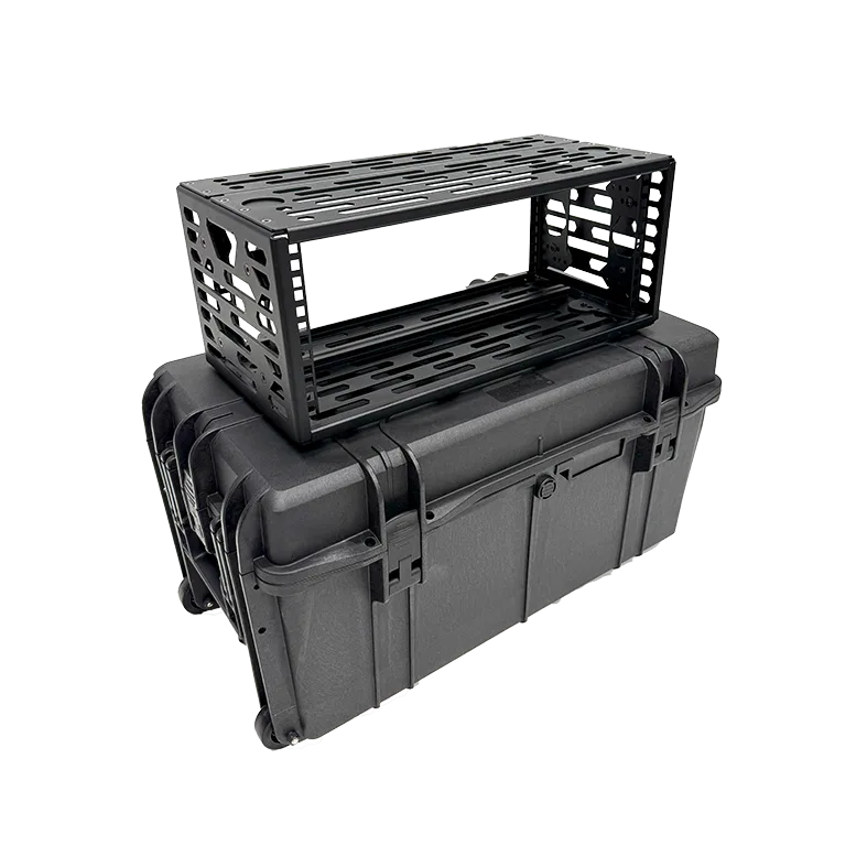 Panaro 4U compact rack frame resting on top of the closed MAX630 case
