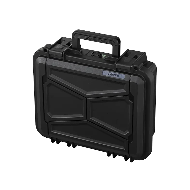 Closed Panaro EKO30 compact case in smoke grey at an angle with faceted lid and handle