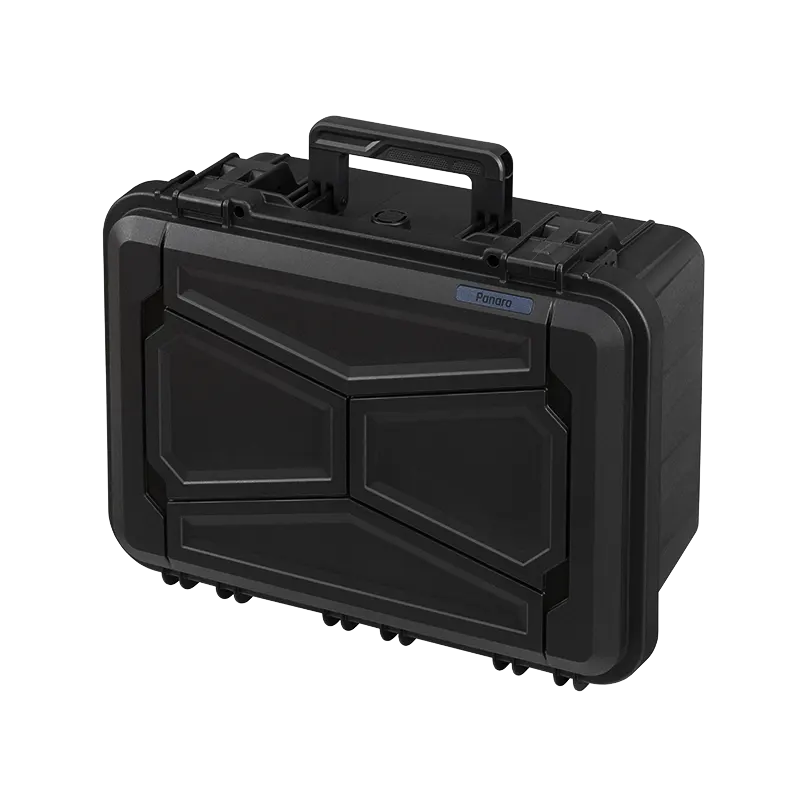 Closed Panaro EKO60D deep case at an angle with the faceted lid and carry handle