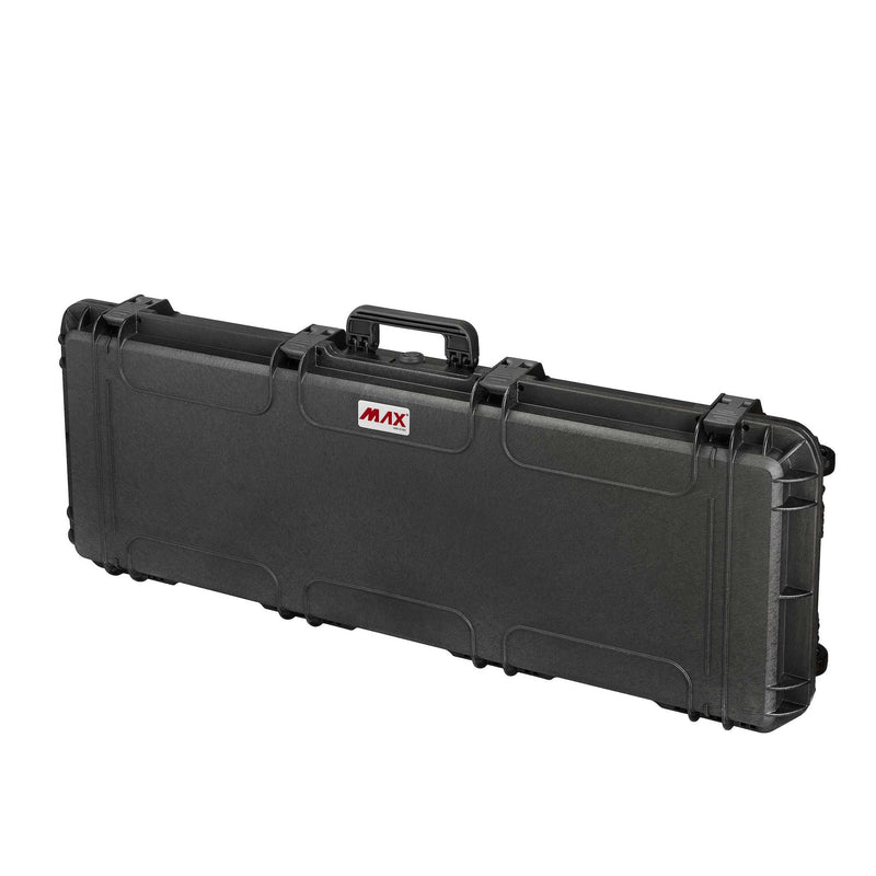 MAX1100GPB closed, three-quarter view of the black shell with centre handle, MAX logo and double throw latches