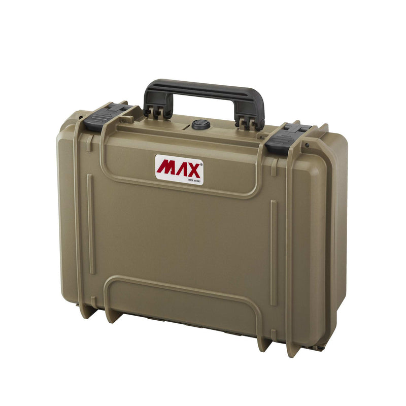 Sahara sand coloured Panaro MAX430 case closed, three quarter view with black handle and latches and red MAX logo