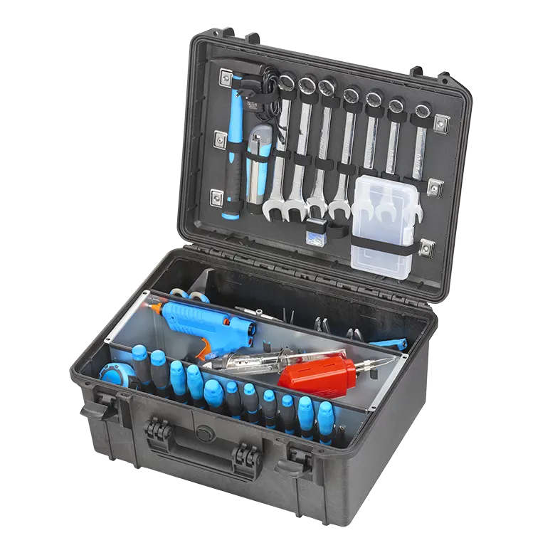 Panaro MAX465H220ZPU waterproof case in black, open or detail view of the interior configuration