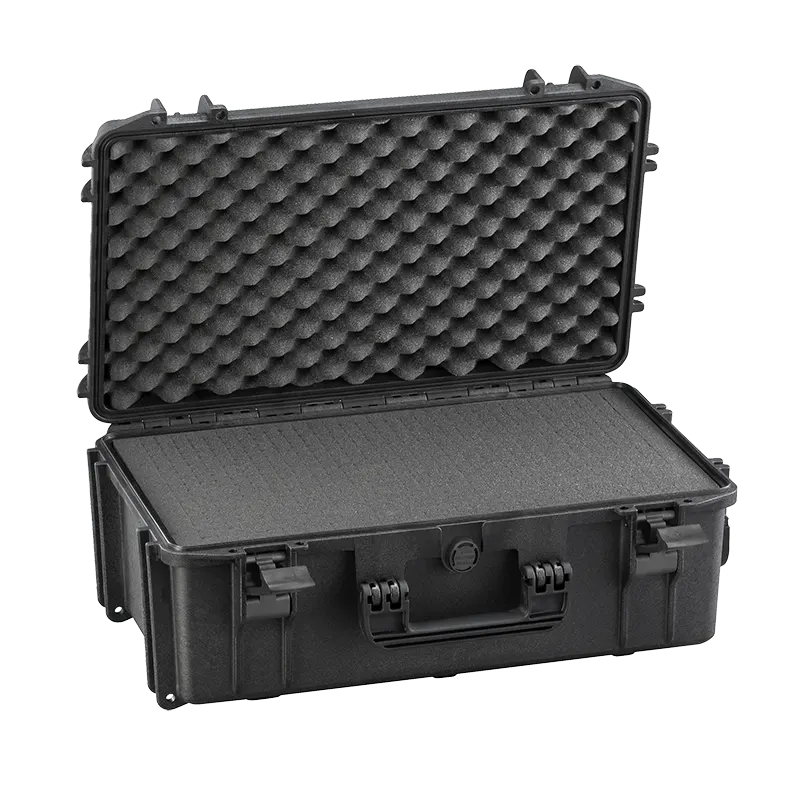 Panaro MAX520S waterproof case in black with Cubed Foam, closed front view showing latches and moulded shell