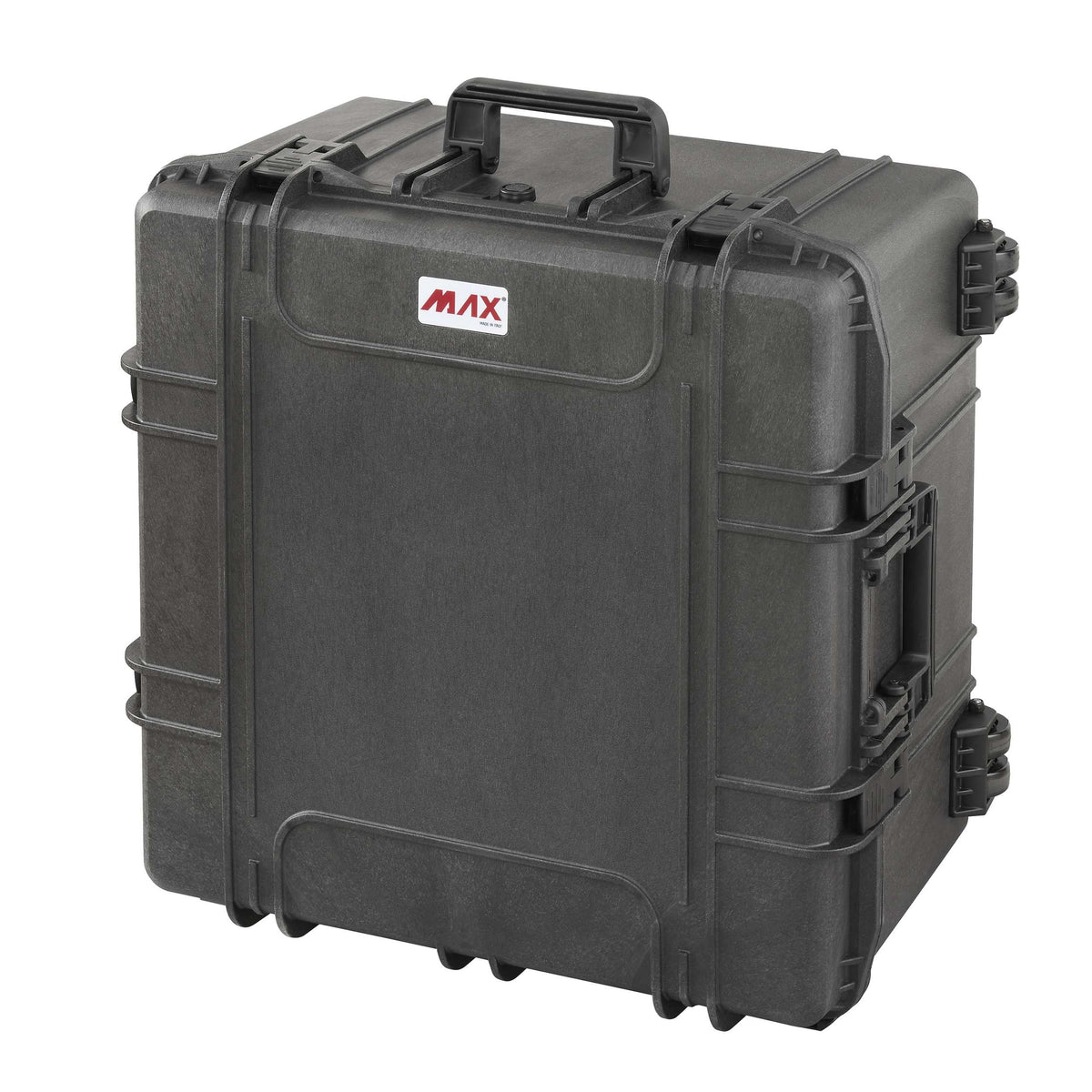 Panaro MAX615 black case closed, three-quarter view with the top carry handle, a side handle and the red MAX badge on the lid