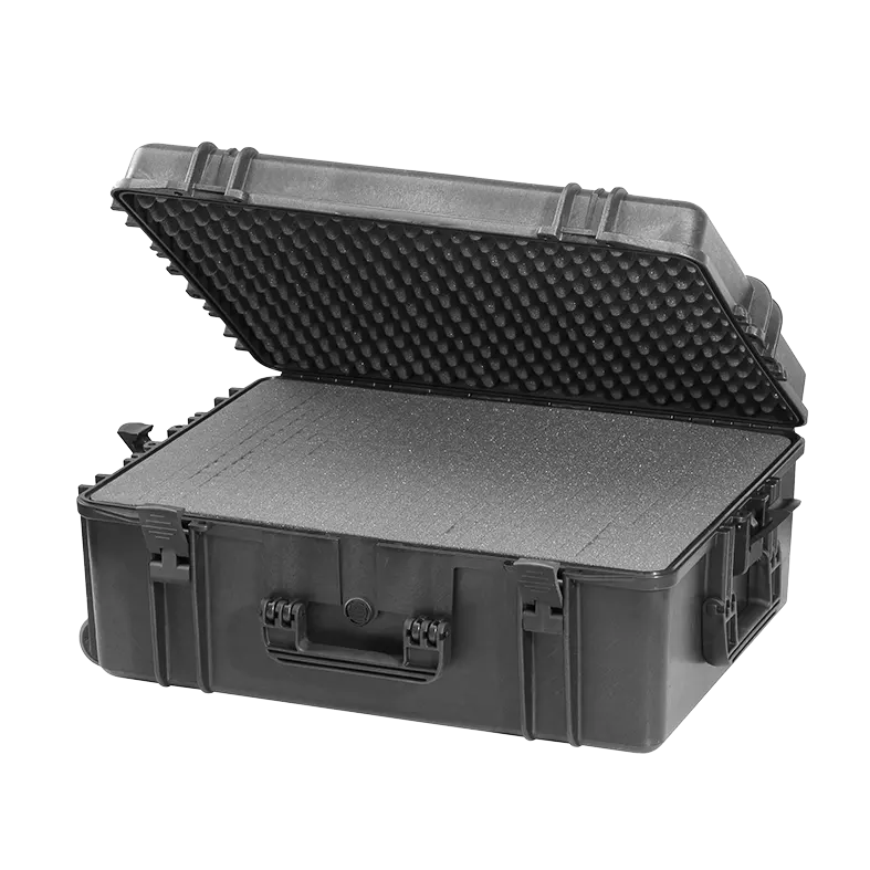 Panaro MAX620H250S waterproof case in black with Cubed Foam, closed front view showing latches and moulded shell