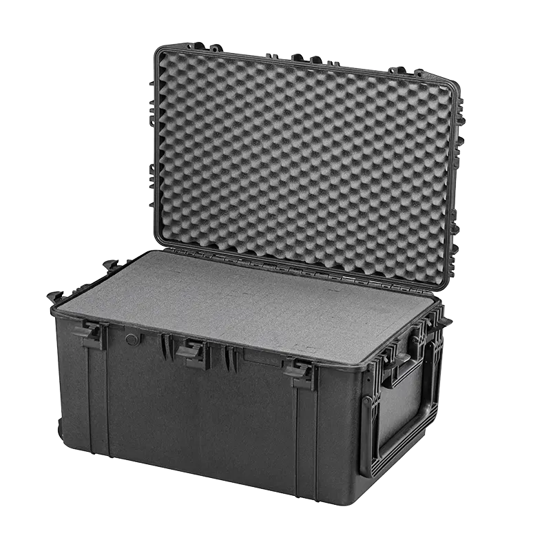 Panaro MAX750H400S waterproof case in black with Cubed Foam, closed front view showing latches and moulded shell