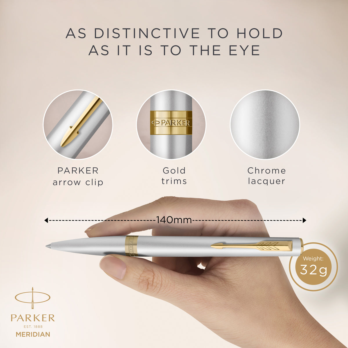 Hand holding the chrome Meridian ballpoint with close-ups of the PARKER arrow clip, gold trims and chrome lacquer, marked 140 mm long and 32 g