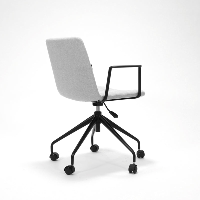 Rapidline Pixel 5 Star meeting chair with arms in light grey commercial fabric on a black powdercoated five star swivel base with a gas strut and two loop arm rests, product photograph on a plain background showing the ribbed horizontal stitching across the seat and back.