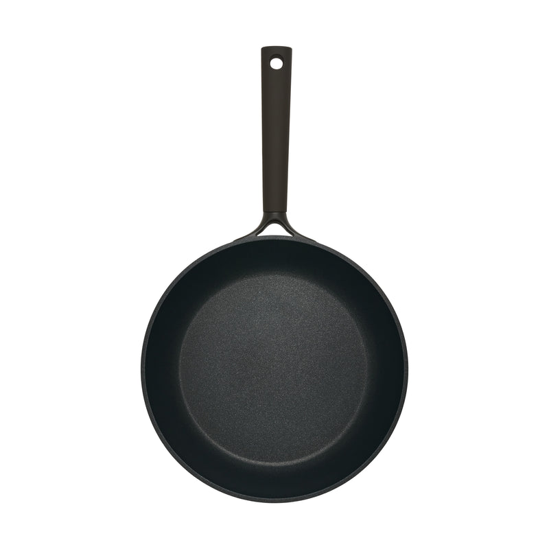 Top-down view into the Resto Ascella 28cm frypan, showing the black Pfluon Cookmark non-stick interior