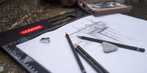 Derwent Sketching Pencil Tin of 6 Box of 6