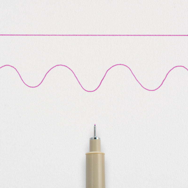 Sakura Pigma Micron 01 Rose: needle tip below a straight and a wavy 0.25mm test line drawn on white paper