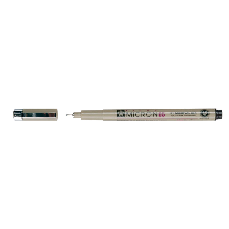 Sakura Pigma Micron 05 Hunter Green pen: uncapped side view with grey barrel printed Micron 05, cap with clip beside it