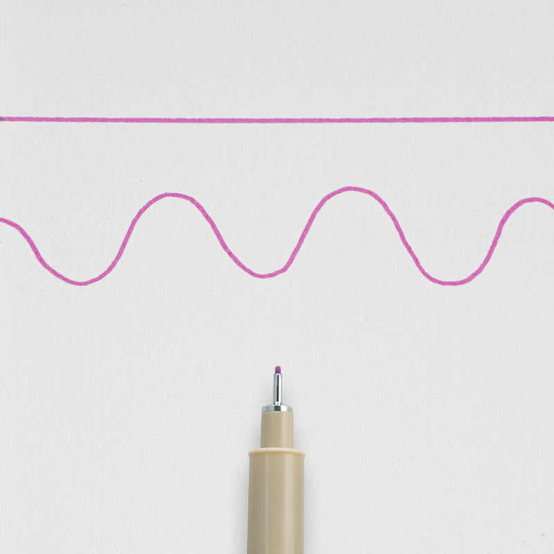 Sakura Pigma Micron 05 Rose: needle tip below a straight and a wavy 0.45mm test line drawn on white paper