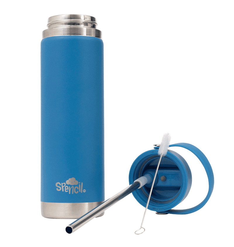 Spencil Pacific Big Insulated Water Bottle 650ml, with the lid off, removable stainless steel straw and cleaning brush laid beside it, ocean blue powder coat with steel bands