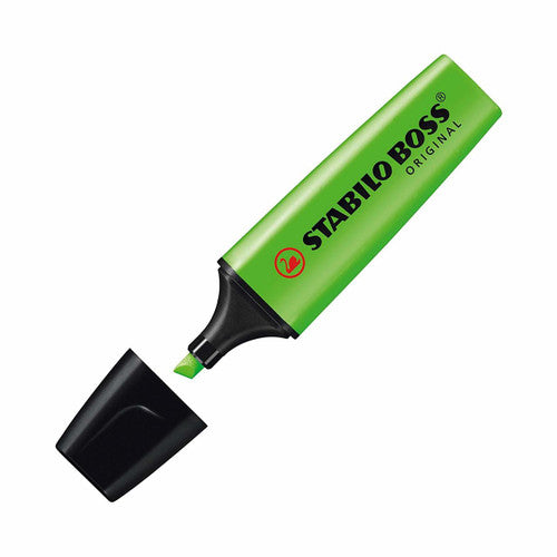 Stabilo Boss Original green highlighter cap removed showing chisel tip