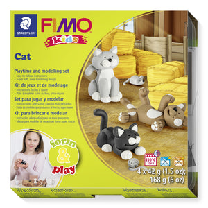 FIMO kids form and play Cat box with grey, black and brown clay cats and a mouse in a hay barn