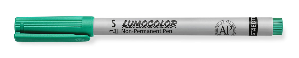 Capped Staedtler Lumocolor non-permanent superfine pen with a green cap and clip, side view of the grey printed barrel
