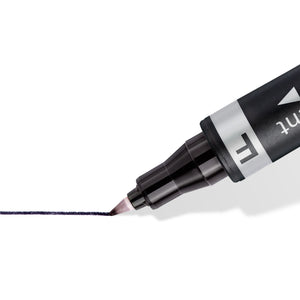 Range close-up of the fine F end of a Lumocolor duo marker drawing a thin line
