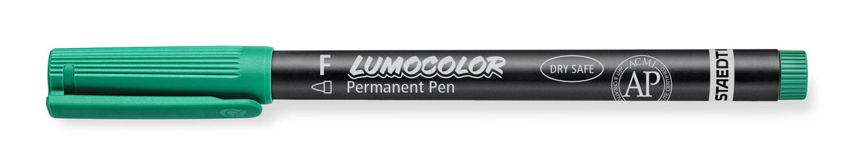 Capped green Lumocolor permanent 318 pen shown side on, with the F mark and Lumocolor lettering on the barrel