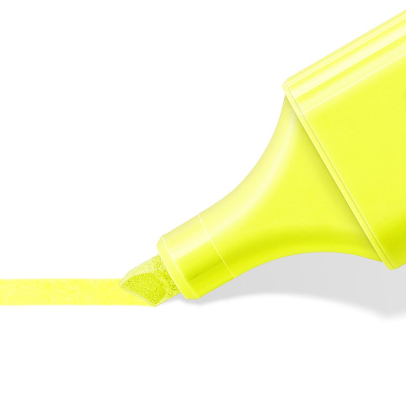 Close-up of a Textsurfer classic chisel tip drawing a stroke, shown in yellow in Staedtler's range photo