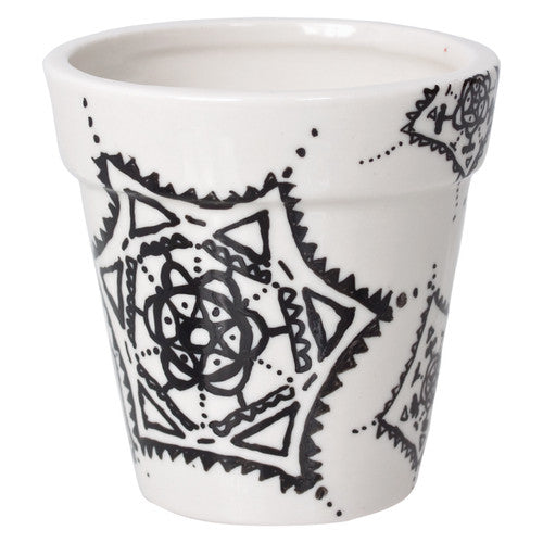 Single Zart ceramic flower pot showing no drainage hole base