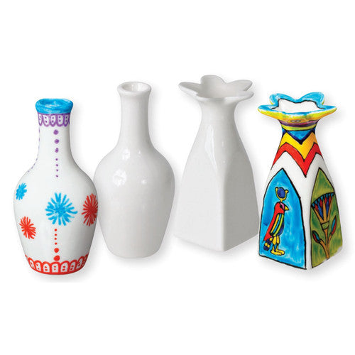 Ceramic vase from the Zart pack decorated with porcelain paint as a personalised gift