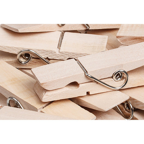 Zart Wooden Pegs 2 x 7cm Pack of 12. Close-up of smooth-finish wooden peg showing grain and texture