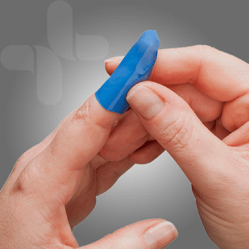 Aeroplast Premium Detectable Fingertip Dressing 7.5 x 4.5cm Box of 25 Pack of 6