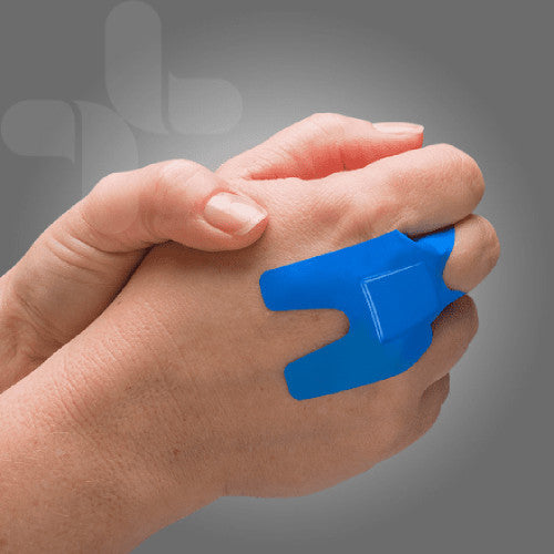 Aeroplast Premium Detectable Knuckle Dressings 7.5 x 3.8cm Box of 40 Pack of 6